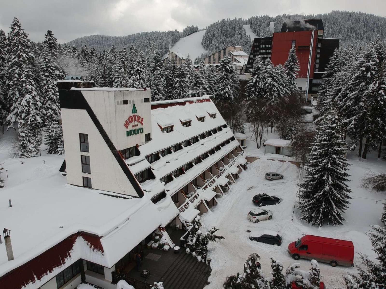 Mоura Boutique & Spa Hotel Боровец Екстериор снимка